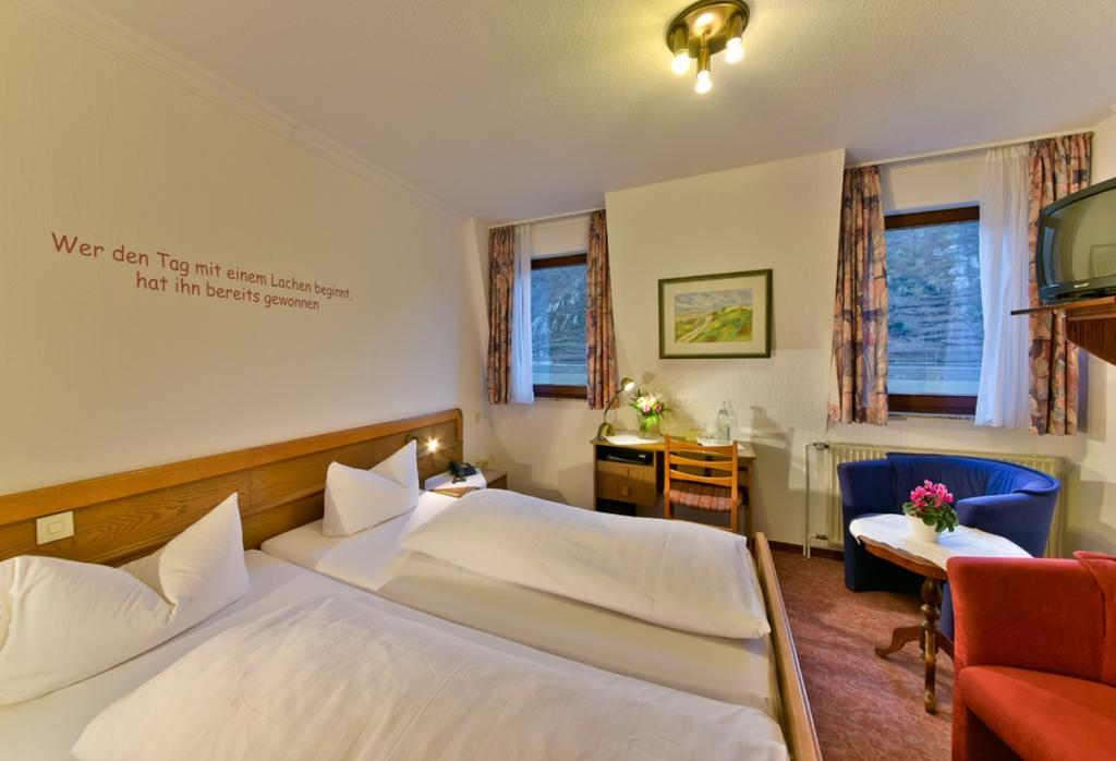 Hotel & Restaurant Krone 케스터트 외부 사진