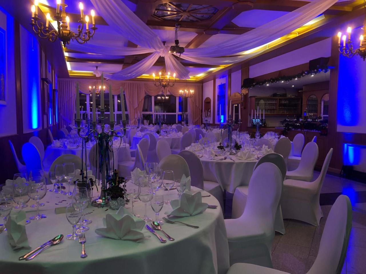 Hotel & Restaurant Krone 케스터트 외부 사진