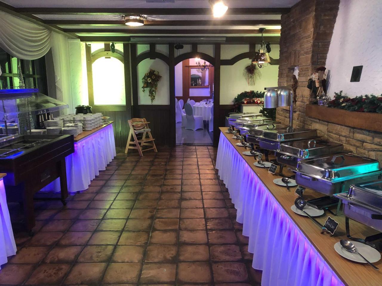 Hotel & Restaurant Krone 케스터트 외부 사진